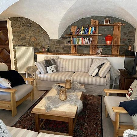 Les Cheminees Lägenhet La Thuile Exteriör bild
