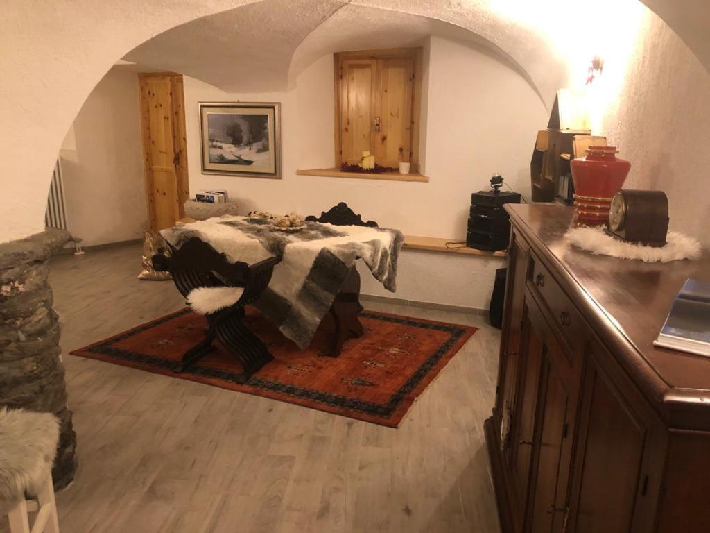 Les Cheminees Lägenhet La Thuile Exteriör bild